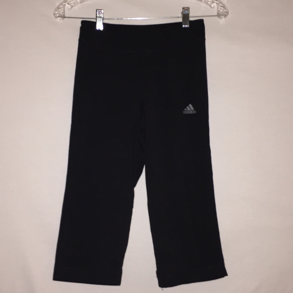 adidas ClimaLite cropped workout pants size Medium